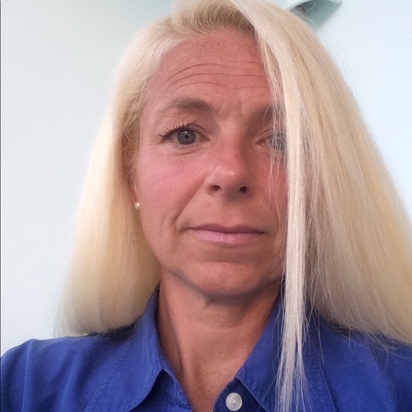 Meet your Posher, Jennifer - Picture 1 of 1